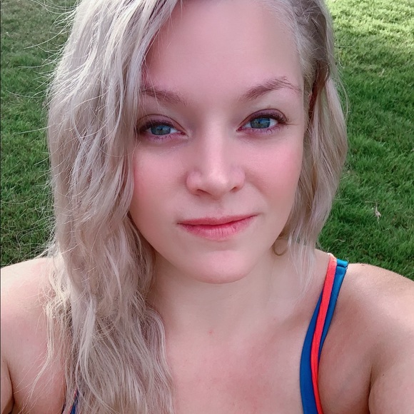 Meet your Posher, Jesyca - Picture 1 of 1